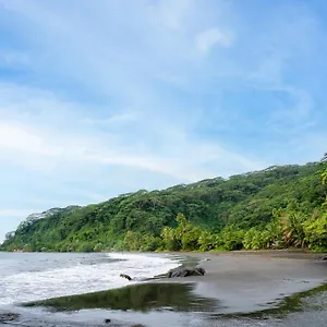 Le Rocher De Tahiti
